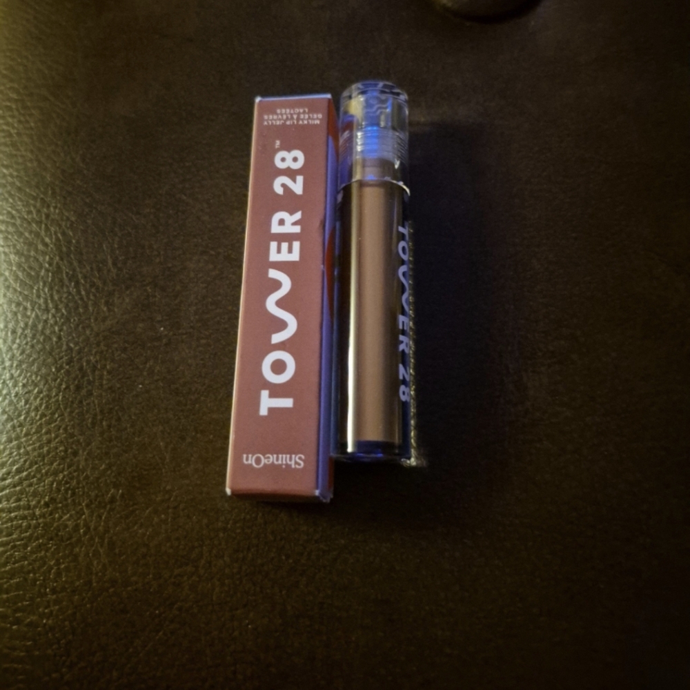 TOWER 28 LIP JELLY ALMOND